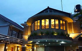 Sriti Hotel Magelang